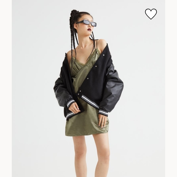 Green Dress - Picture 1 of 1